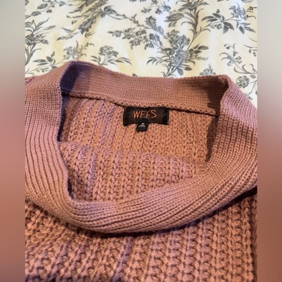 FASHION NOVA SCOOP NECK FLARE SLEEVE KNIT SWEATER - Picture 3 of 4